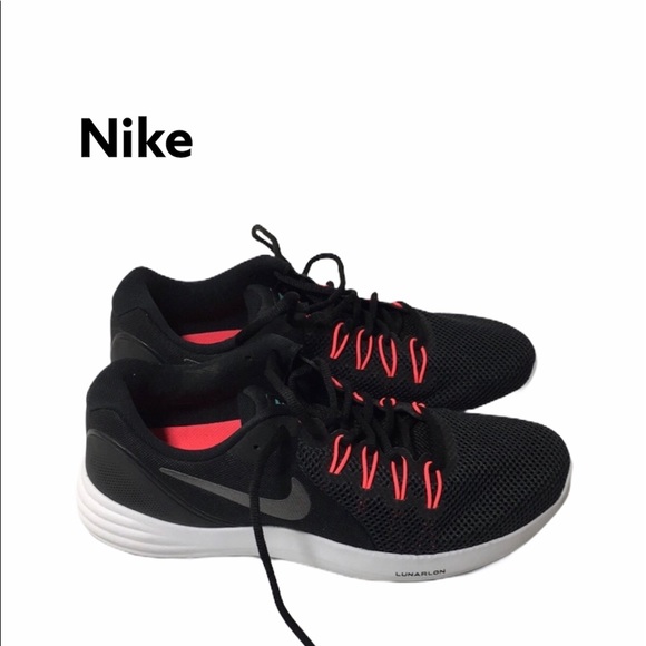 Nike Running Shoes - Picture 8 of 8